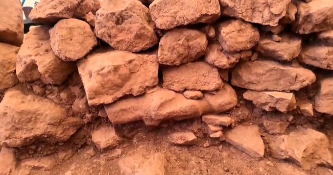 Bakan Ersoy duyurdu: Göbeklitepe'de insan heykeli bulundu 1 Bakan Ersoy duyurdu: Göbeklitepe’de insan heykeli bulundu