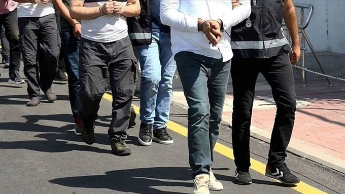 16 ilde FETÖ operasyonu: 35 gözaltı 1 16 ilde FETÖ operasyonu: 35 gözaltı