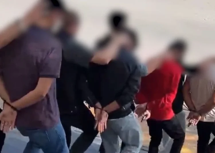 Operasyon: 52 göçmen kaçakçılığı organizatörü yakalandı 1 Operasyon: 52 göçmen kaçakçılığı organizatörü yakalandı