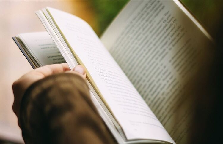 Kitap okuyan mahkumlar erken tahliye edilecek