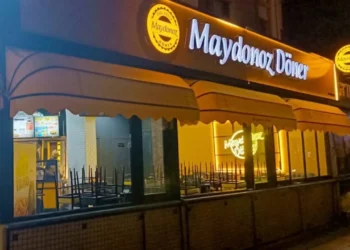 El konulan Maydonoz Döner’in 390 şubesi satışa çıkarıldı