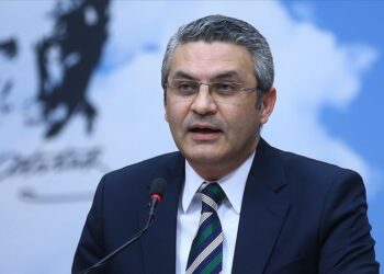 Oğuz Kaan Salıcı’dan adaylık açıklaması: Hiçbir liste hazırlığımız olmayacak