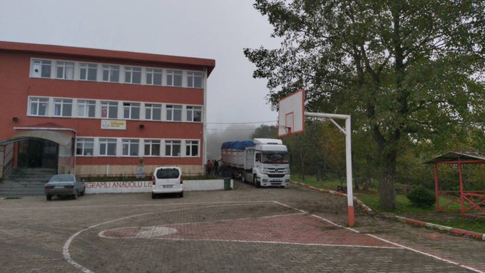 Müdür yardımcısı, kriptoya yatırmak için öğrencilerden para toplamış 1 Müdür yardımcısı, kriptoya yatırmak için öğrencilerden para toplamış