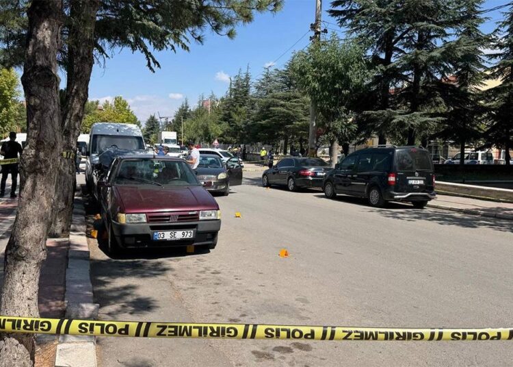 Boşanma davası sonrası eski eşiyle annesini öldürdü 1 Boşanma davası sonrası eski eşiyle annesini öldürdü