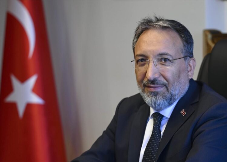 Diyanet'te Ali Erbaş dönemi sona erdi: Yeni Başkan Safi Arpaguş 1 Diyanet’te Ali Erbaş dönemi sona erdi: Yeni Başkan Safi Arpaguş