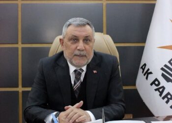 Oğlunun uyuşturucu görüntüleri ortaya çıkmıştı: İstifa etti