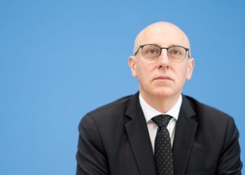 Almanya’da iç istihbaratın başına ilk kez bir Türk getirilecek