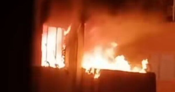 Biri bebek, üç kişi yangında can verdi 1 Biri bebek, üç kişi yangında can verdi