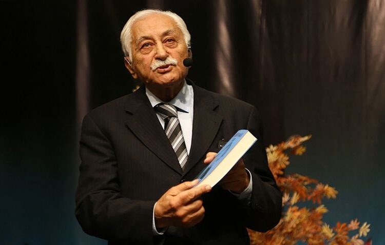 Şair ve yazar Yavuz Bülent Bâkiler vefat etti