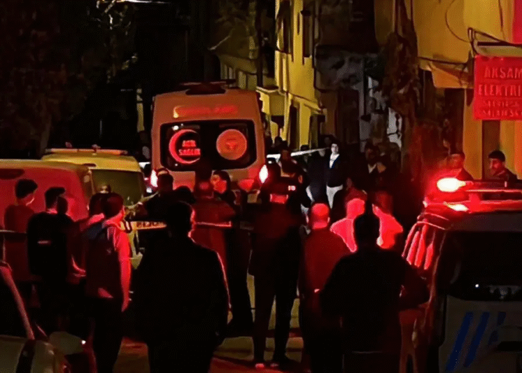 Boşanma sonrası dehşet saçtı: Eski eşini ve kayınvalidesini katletti, intihara kalkıştı 1 Boşanma sonrası dehşet saçtı: Eski eşini ve kayınvalidesini katletti, intihara kalkıştı