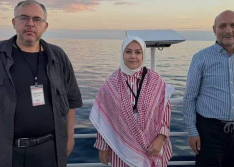 İsrail’in alıkoyduğu 3 vekil ve aktivistler cezaevine götürüldü