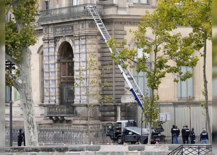 Vinçli soygun ders oldu: Louvre'daki mücevherler Merkez Bankası'na taşındı 1 Vinçli soygun ders oldu: Louvre’daki mücevherler Merkez Bankası’na taşındı