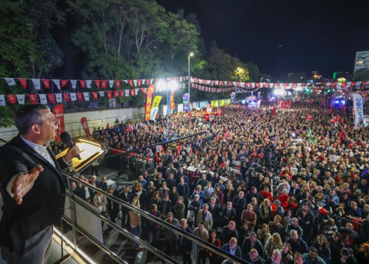 CHP’den Şişli’de görkemli miting: Boykot listesi güncellendi