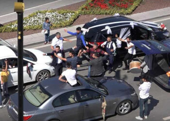 Konvoyla yol kapatanların ehliyeti ve araçları 120 gün süreyle alınacak