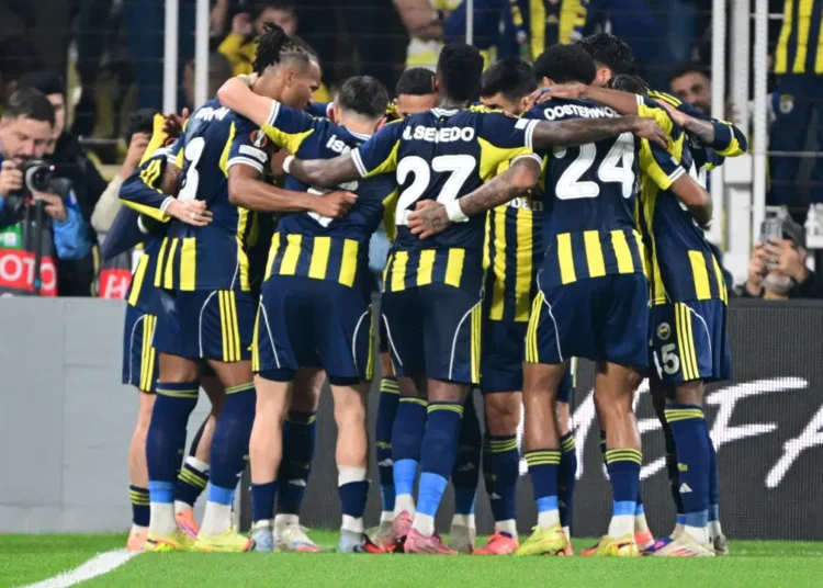 Fenerbahçe'nin Gaziantep maçı kamp kadrosunda 2 eksik 1 Fenerbahçe’nin Gaziantep maçı kamp kadrosunda 2 eksik
