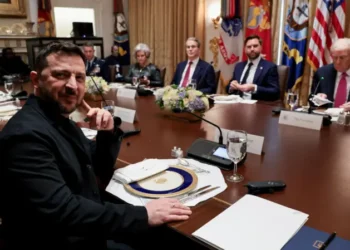 Zelenski’yle görüşen Trump: Tomahawk füzesi veremeyiz, bizim de ihtiyacımız var
