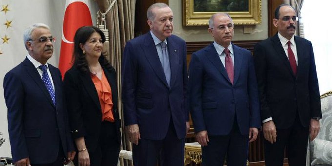 Süreç tıkanmıştı: DEM Parti İmralı Heyeti, Erdoğan'la görüşecek 1 Süreç tıkanmıştı: DEM Parti İmralı Heyeti, Erdoğan’la görüşecek