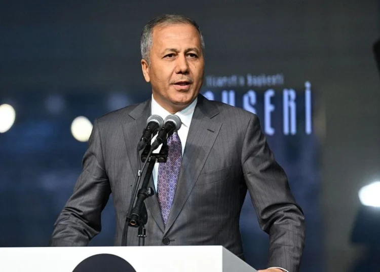 Bakan Yerlikaya: Bin 308 organize suç örgütünü çökerttik