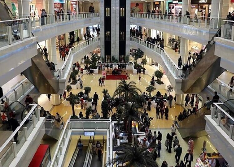 AVM’lerde yeme-içme harcamaları yüzde 7,7 azaldı