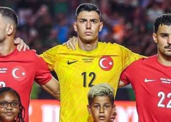 Berke Özer kendini savundu: Teknik ve idari ekibin izniyle kamptan ayrıldım