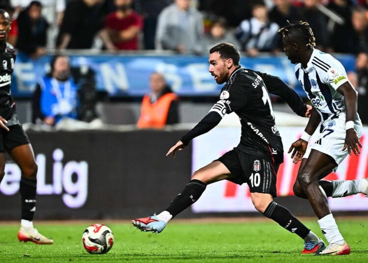 Beşiktaş yine kayıplarda: Kasımpaşa ile 1-1 berabere kaldı 1 Beşiktaş yine kayıplarda: Kasımpaşa ile 1-1 berabere kaldı