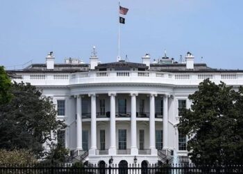 ABD’de bütçe krizi: Federal hükümet resmen kapandı