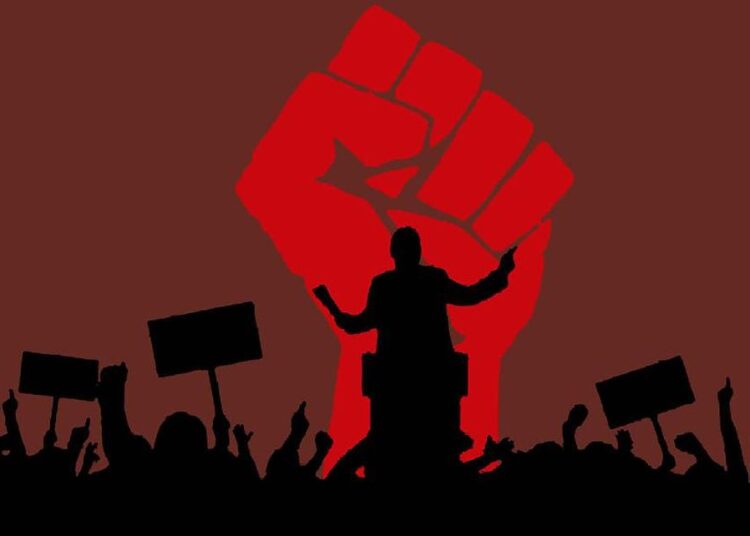 Demokrasi dışında çözüm var mı? I Mümtaz'er Türköne yazdı 1 Demokrasi dışında çözüm var mı? I Mümtaz’er Türköne yazdı