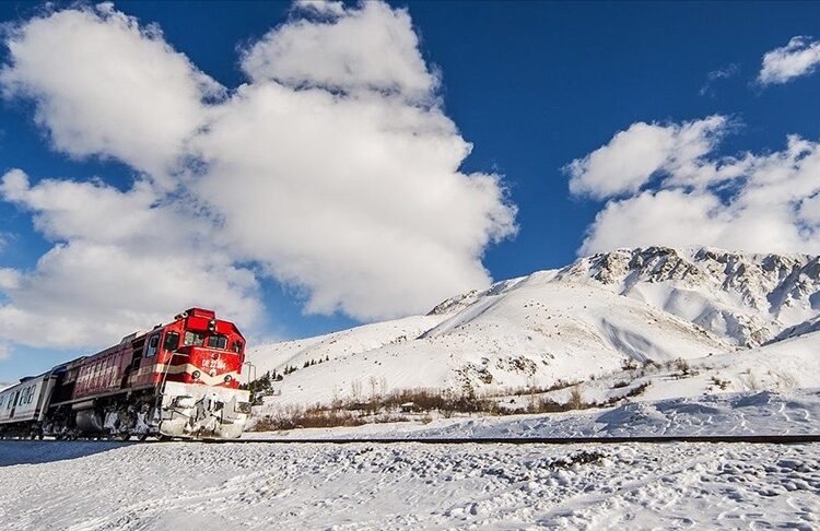 Turistik Doğu Ekspresi’nin biletleri 12 bin liradan satışa sunuldu