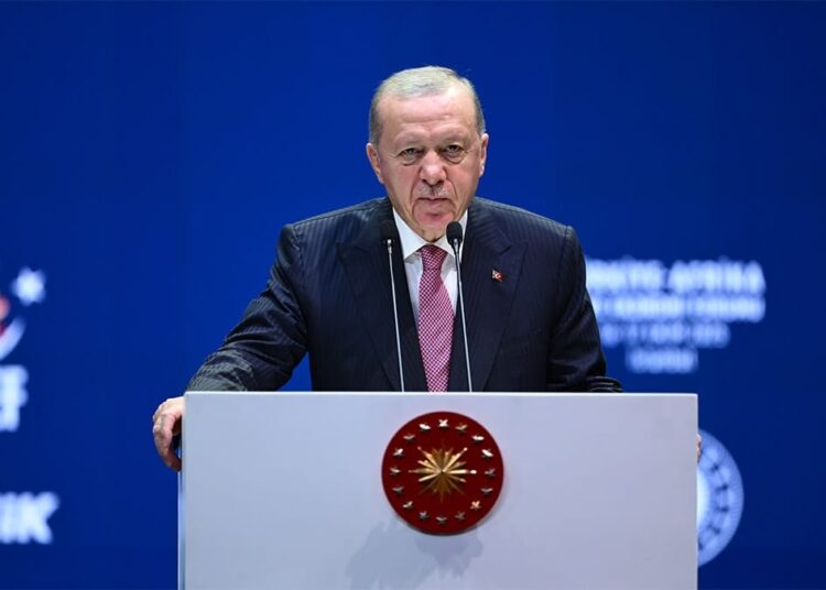 Erdoğan, Afrikalı iş insanlarını Türkiye'ye yatırıma çağırdı 1 Erdoğan, Afrikalı iş insanlarını Türkiye’ye yatırıma çağırdı