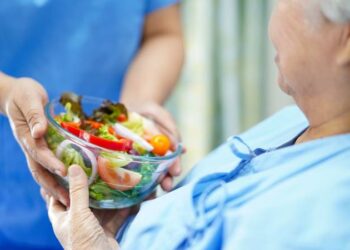 Uzmanlardan kanser hastalarına beslenme tavsiyesi