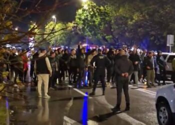 Bıçaklı saldırı Balkan ülkesini karıştırdı: “Türklere ölüm” sloganları atıldı