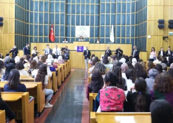 AKP’den Meclis’te ‘Öcalan’ sloganına tepki: Kesinlikle doğru bulmuyoruz