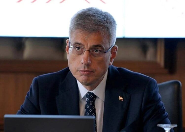 Bakan açıkladı: Bu yıl yeni sağlık çalışanı alımı yapılmayacak