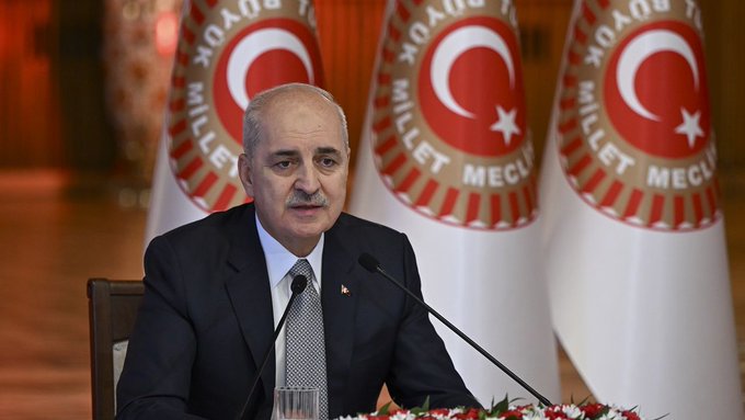 Süreç düzenlemesi ile ilgili konuşan Kurtulmuş: Af değil infaz düzenlemesi olacak 1 Kürtçe şiir rahatsız etti: Atatürkçü Düşünce Derneği’nden Numan Kurtulmuş hakkında suç duyurusu