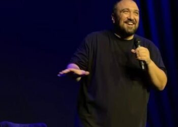 Komedyen Özgür Turhan: “Espri yaptığım için yargılanıyorum”