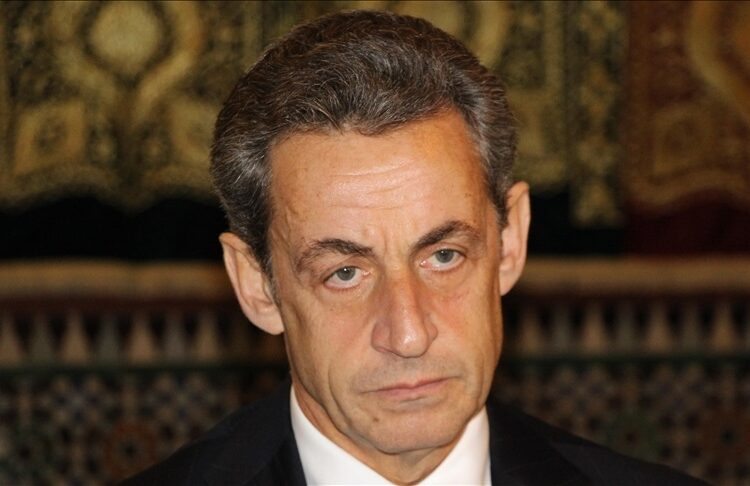 5 yıl hapis cezası verilen Fransa’nın eski Cumhurbaşkanı Sarkozy tutuklandı