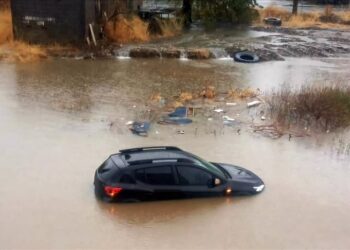Muğla’da sağanak yağış sonrası evleri su bastı, tekneler suya gömüldü