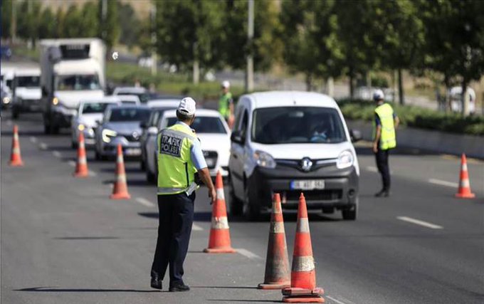 Trafik cezalarını artıran yasa teklifi askıya alındı 1 Trafik cezalarını artıran yasa teklifi askıya alındı