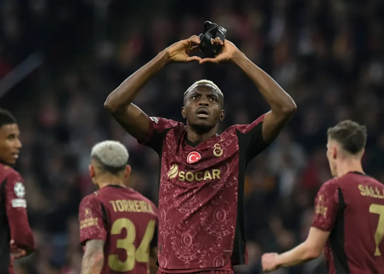 Osimhen rekor kırdı; Galatasaray deplasmanda Ajax’ı devirdi