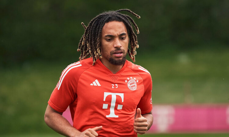 Sacha Boey'e Premier Lig ekibinden kanca 1 Sacha Boey’e Premier Lig ekibinden kanca