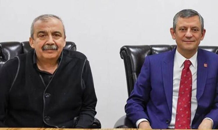 Özgür Özel, Sırrı Süreyya Önder’in Akın Gürlek’le anısını anlattı: Sırıttı, bastı 3,5 yıl cezayı 1 Özgür Özel, Sırrı Süreyya Önder’in Akın Gürlek’le anısını anlattı: Sırıttı, bastı 3,5 yıl cezayı