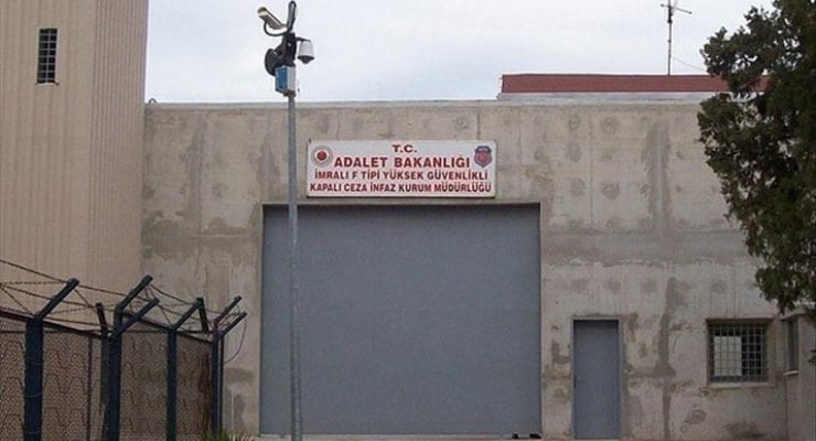 Kapalı oylama kararıyla: Komisyon, İmralı'ya gidiyor 1 Kapalı oylama kararıyla: Komisyon, İmralı’ya gidiyor
