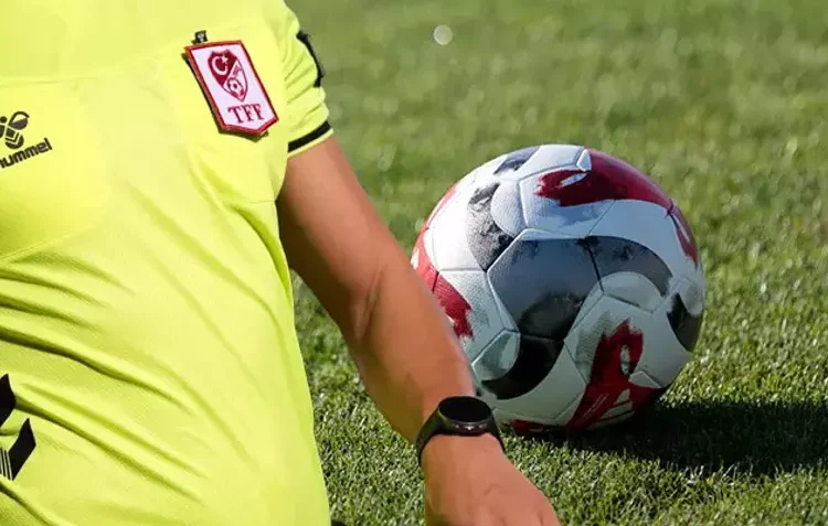 Futbolda bahis soruşturması: Eyüpspor kulüp başkanı ve üç hakem tutuklandı