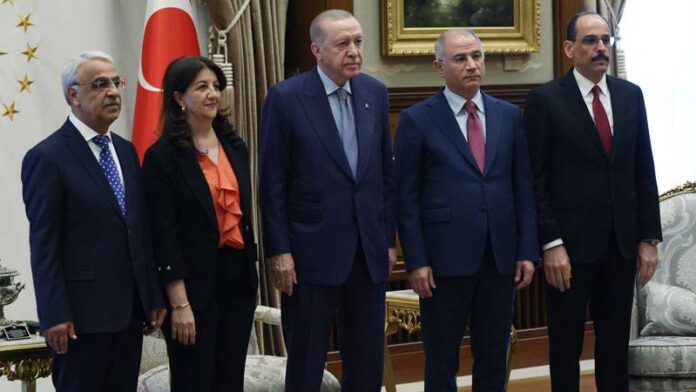 İmralı onayı çıktı iddiası: Komisyon Öcalan’la görüşebilir 1 İmralı onayı çıktı iddiası: Komisyon Öcalan’la görüşebilir