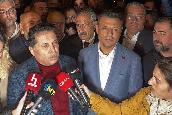 Tahliye edilen Ahmet Özer’den ilk açıklama: 'Barış sürecine katkı vereceğim' 1 Tahliye edilen Ahmet Özer’den ilk açıklama: ‘Barış sürecine katkı vereceğim’