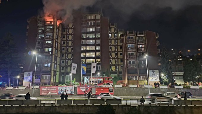 Bosna Herkes'te huzurevinde yangın felaketi; 10 kişi hayatını kaybetti 1 Bosna Herkes’te huzurevinde yangın felaketi; 10 kişi hayatını kaybetti