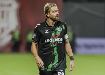 Caner Erkin’den 8 maçta 3. kırmızı kart!