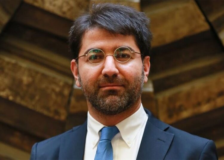 Yolsuzluk iddiasıyla tutuklanan eski MB Başkan Yardımcısı Emrah Şener serbest bırakıldı 1 Yolsuzluk iddiasıyla tutuklanan eski MB Başkan Yardımcısı Emrah Şener serbest bırakıldı