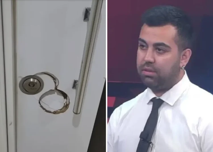 Gazetecinin evini basan polis, koç başıyla kapısını kırdı 1 Gazetecinin evini basan polis, koç başıyla kapısını kırdı
