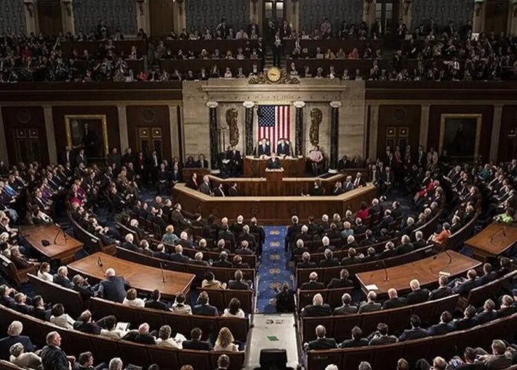 Kriz bitiyor mu? 8 Demokrat senatörden Trump'a destek 1 Kriz bitiyor mu? 8 Demokrat senatörden Trump’a destek